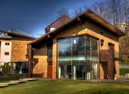 ag-residence-first.jpg